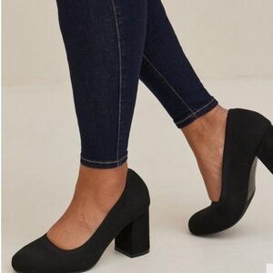 Torrid black Stretch Knit Pump 7.5 wide width shoes block heel